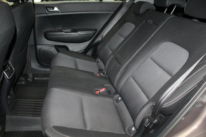 Kia Sportage IV Рестайлинг с пробегом 2019 года, цена 1 850 000 рублей, 222330 км, внедорожник, Автокод Объявления