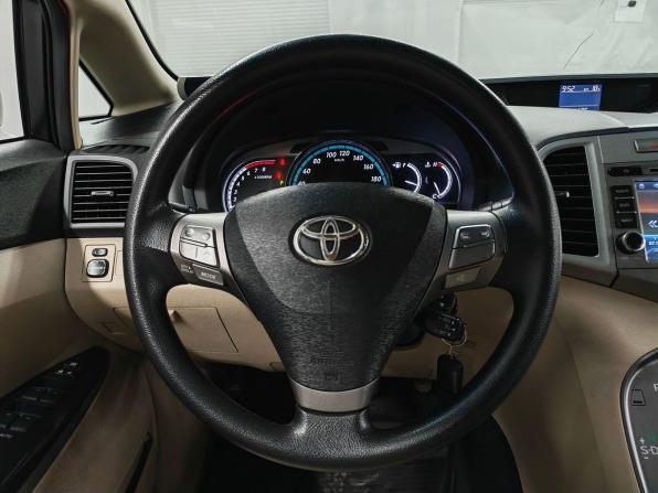 Toyota Venza I с пробегом 2010 года, цена 1 500 000 рублей, 115690 км, внедорожник, Автокод Объявления