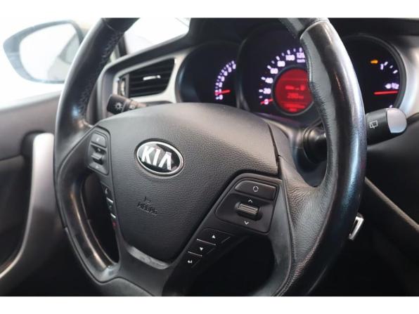 Kia Ceed II с пробегом 2015 года, цена 845 000 рублей, 188640 км, хэтчбек, Автокод Объявления