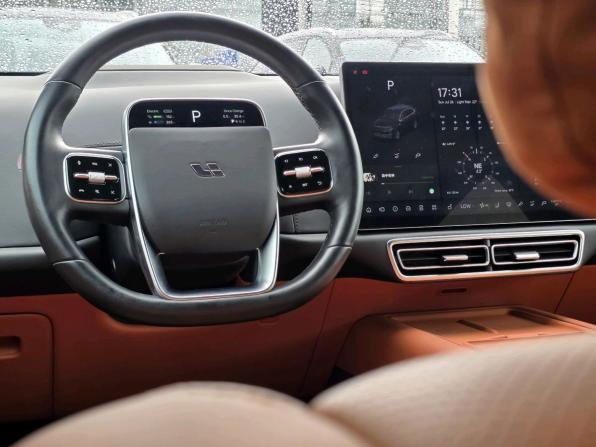 Li Auto (Lixiang) L7 I с пробегом 2023 года, цена 5 999 000 рублей, 40934 км, внедорожник, Автокод Объявления