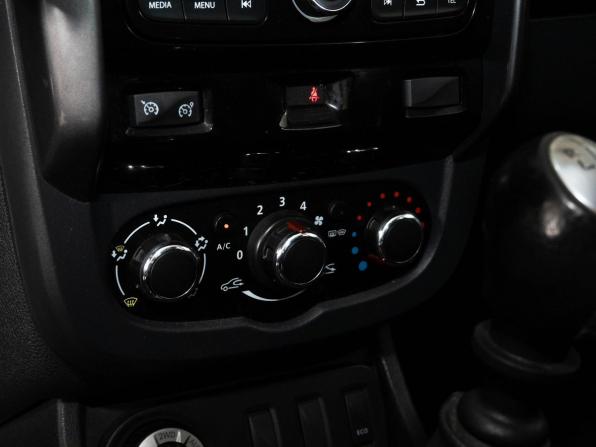 Renault Duster I Рестайлинг с пробегом 2017 года, цена 1 130 000 рублей, 180864 км, внедорожник, Автокод Объявления