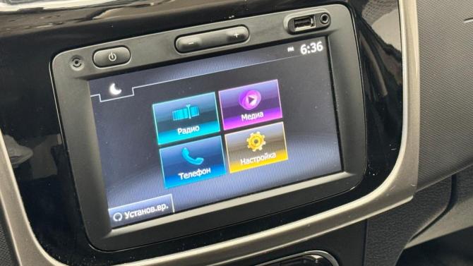 Renault Logan II Рестайлинг с пробегом 2021 года, цена 1 329 000 рублей, 51000 км, седан, Автокод Объявления
