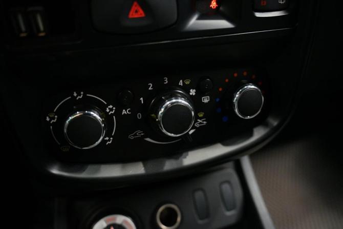 Renault Duster I с пробегом 2013 года, цена 841 000 рублей, 184000 км, внедорожник, Автокод Объявления