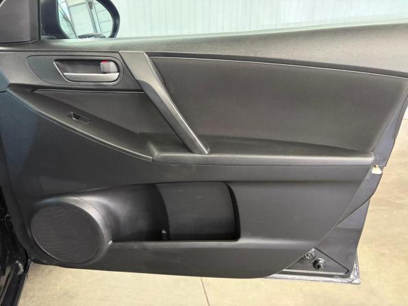 Mazda 3 II (BL) с пробегом 2011 года, цена 937 000 рублей, 195372 км, седан, Автокод Объявления