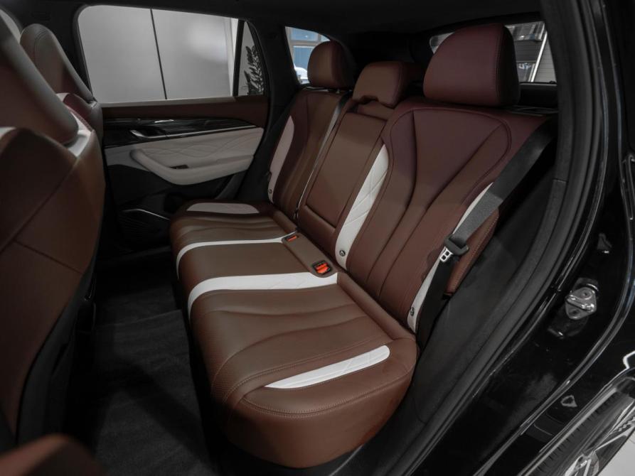 Geely Monjaro I Москва  - изображение 14