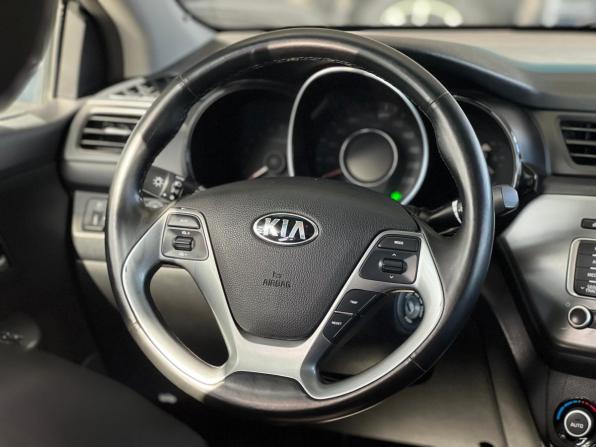 Kia Rio III Рестайлинг с пробегом 2016 года, цена 995 000 рублей, 165531 км, седан, Автокод Объявления