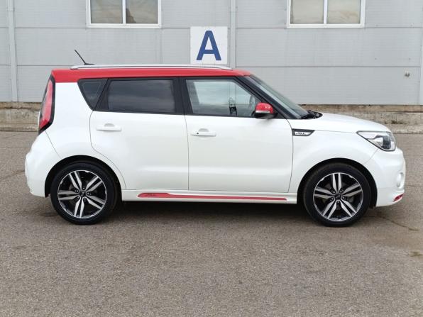Kia Soul II Рестайлинг с пробегом 2018 года, цена 1 730 000 рублей, 83256 км, хэтчбек, Автокод Объявления