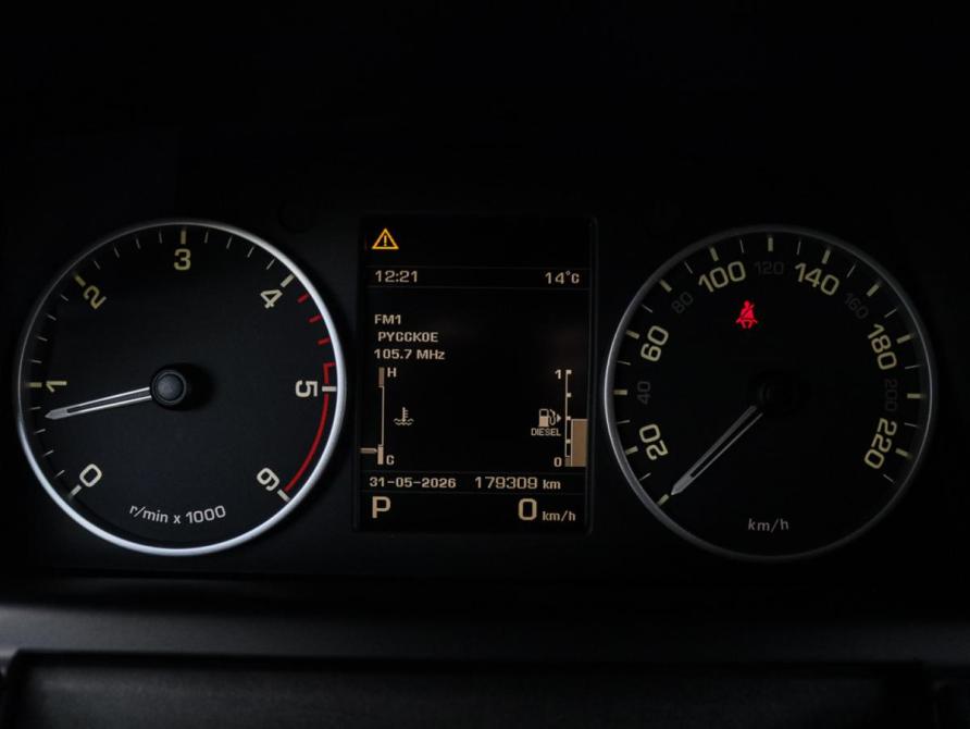 Land Rover Discovery IV Рестайлинг Москва  - изображение 24