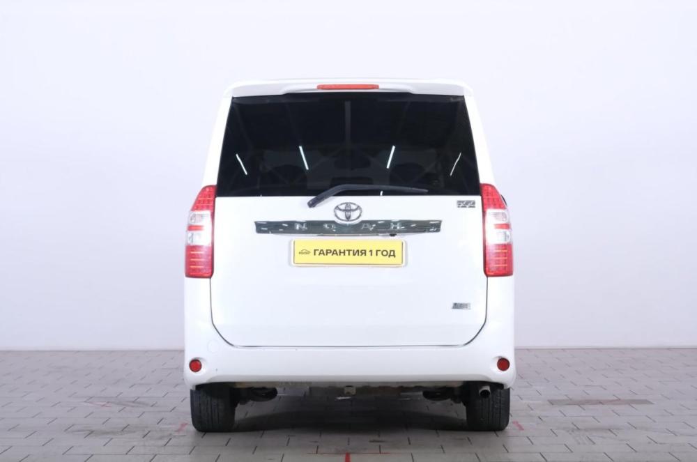 Toyota Noah II (R70) Омск  - изображение 6