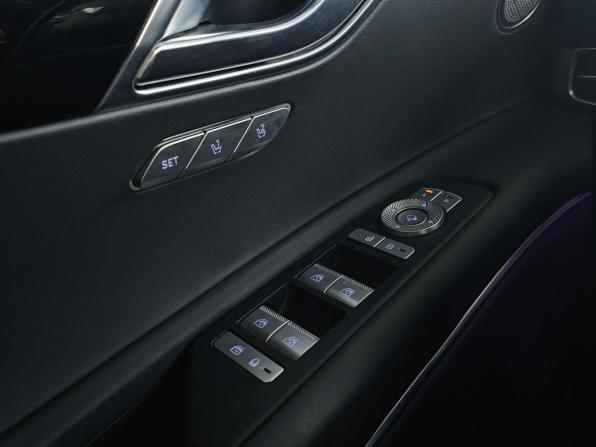 Genesis GV80 I с пробегом 2020 года, цена 5 950 000 рублей, 79000 км, внедорожник, Автокод Объявления