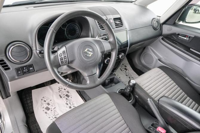 Suzuki SX4 I (Classic) Рестайлинг с пробегом 2012 года, цена 899 000 рублей, 42000 км, хэтчбек, Автокод Объявления