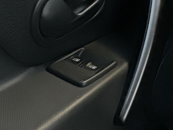 Renault Sandero II с пробегом 2015 года, цена 1 050 000 рублей, 72766 км, хэтчбек, Автокод Объявления