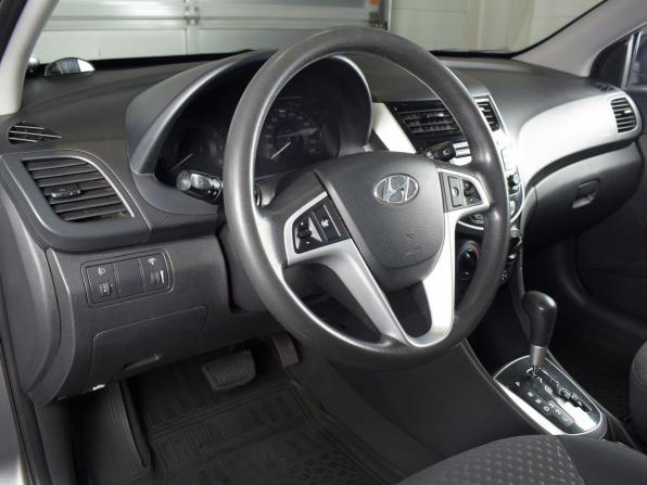 Hyundai Solaris I с пробегом 2011 года, цена 899 995 рублей, 133284 км, хэтчбек, Автокод Объявления