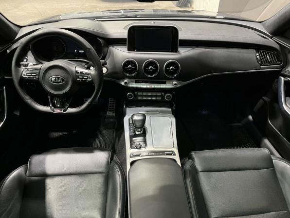 Kia Stinger I с пробегом 2018 года, цена 2 044 000 рублей, 183339 км, лифтбек, Автокод Объявления