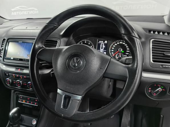Volkswagen Sharan II с пробегом 2013 года, цена 1 330 000 рублей, 150000 км, минивэн, Автокод Объявления