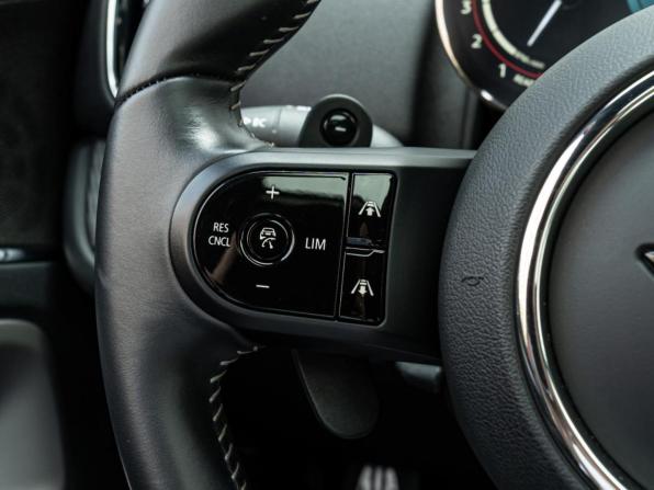Mini Countryman II Рестайлинг с пробегом 2022 года, цена 5 749 000 рублей, 13697 км, внедорожник, Автокод Объявления