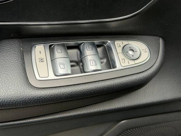 Mercedes-Benz V-Класс III (W447) с пробегом 2014 года, цена 2 622 000 рублей, 215776 км, минивэн, Автокод Объявления