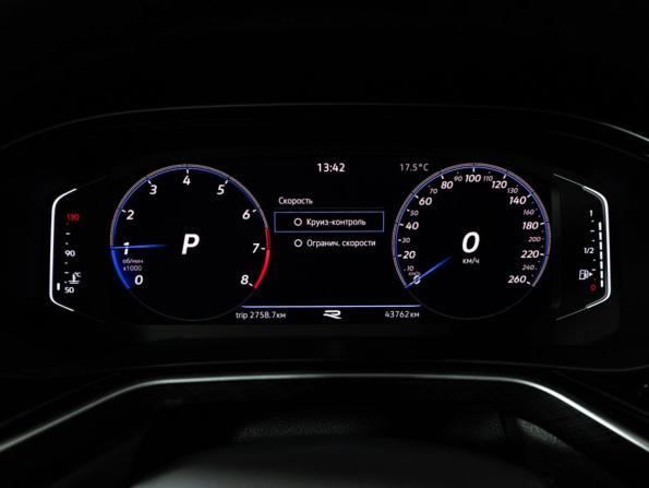 Volkswagen Polo VI с пробегом 2021 года, цена 1 999 500 рублей, 43000 км, лифтбек, Автокод Объявления