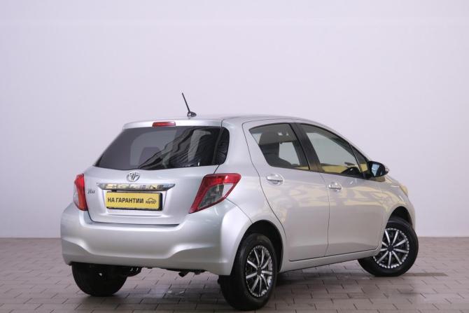 Toyota Vitz III (XP130) с пробегом 2011 года, цена 749 000 рублей, 237288 км, хэтчбек, Автокод Объявления