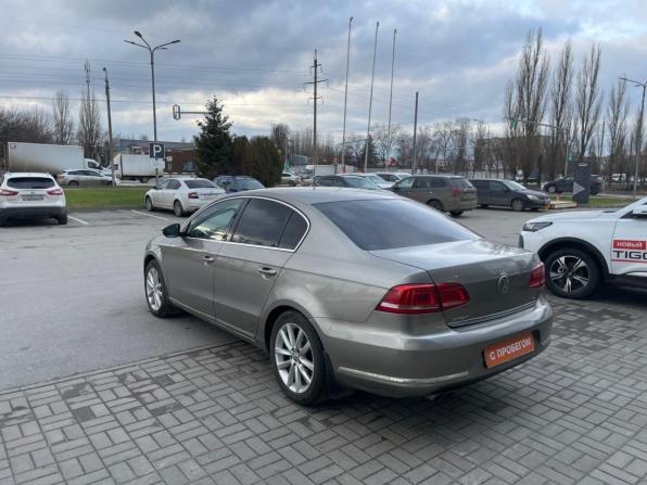 Volkswagen Passat B7 с пробегом 2013 года, цена 1 050 000 рублей, 161500 км, седан, Автокод Объявления