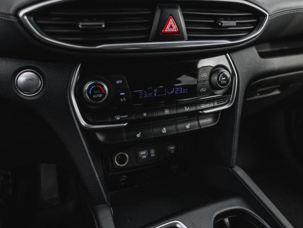 Hyundai Santa Fe IV с пробегом 2018 года, цена 2 798 000 рублей, 105000 км, внедорожник, Автокод Объявления