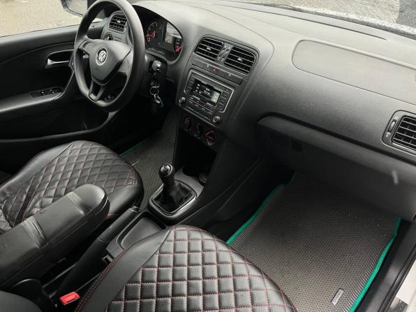 Volkswagen Polo V Рестайлинг с пробегом 2018 года, цена 989 000 рублей, 125673 км, седан, Автокод Объявления
