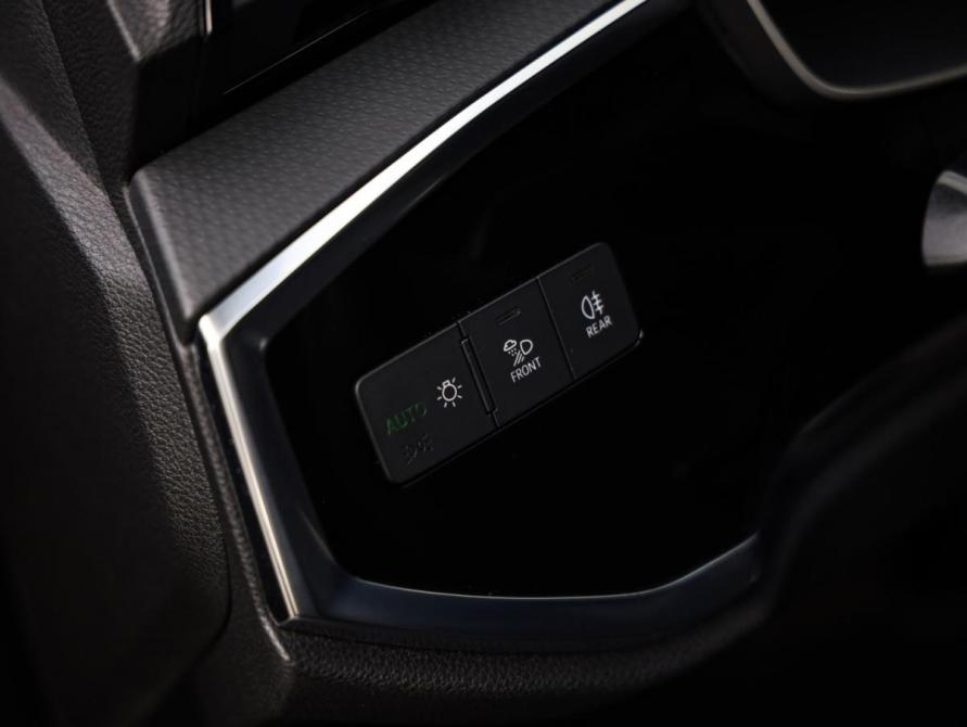 Audi Q3 II (F3) Санкт-Петербург  - изображение 24