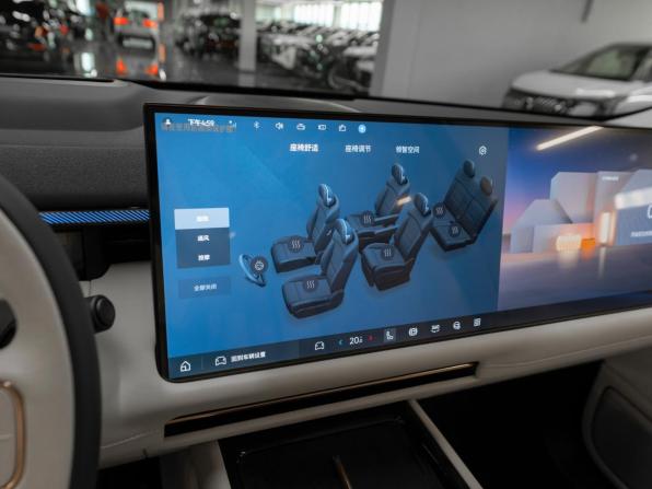 Lynk &amp; Co 900 с пробегом 2026 года, цена 7 250 000 рублей, 50 км, внедорожник, Автокод Объявления