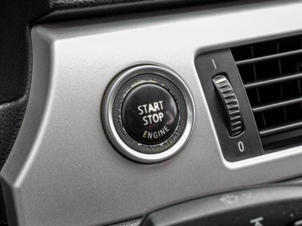 BMW 3 серии V (E90/E91/E92/E93) Рестайлинг с пробегом 2010 года, цена 1 129 000 рублей, 227112 км, седан, Автокод Объявления