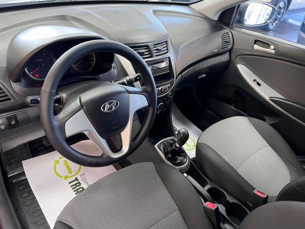 Hyundai Solaris I с пробегом 2011 года, цена 645 000 рублей, 233345 км, седан, Автокод Объявления