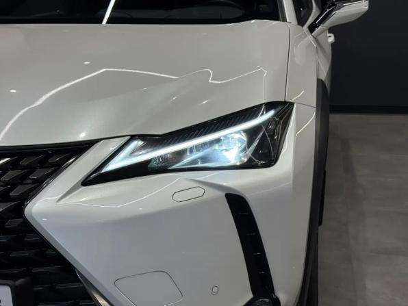 Lexus UX I с пробегом 2021 года, цена 3 379 000 рублей, 32000 км, внедорожник, Автокод Объявления