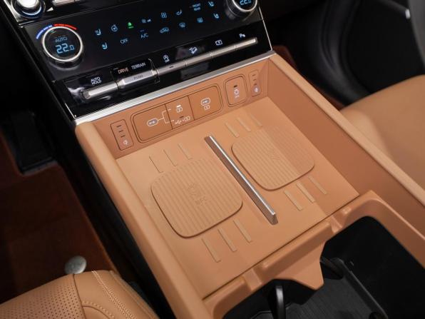 Hyundai Santa Fe V (MX5) с пробегом 2025 года, цена 5 450 000 рублей, 11219 км, внедорожник, Автокод Объявления