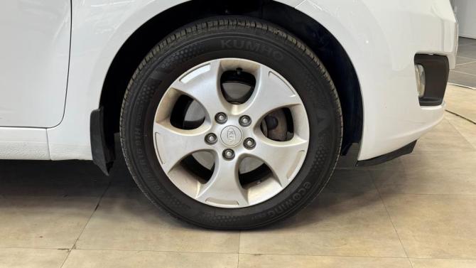 Kia Venga I с пробегом 2011 года, цена 850 000 рублей, 89020 км, минивэн, Автокод Объявления
