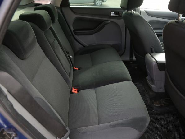 Ford Focus II Рестайлинг с пробегом 2008 года, цена 355 000 рублей, 290000 км, седан, Автокод Объявления