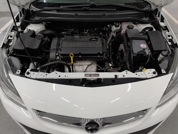 Opel Astra J Рестайлинг с пробегом 2012 года, цена 900 000 рублей, 129425 км, хэтчбек, Автокод Объявления