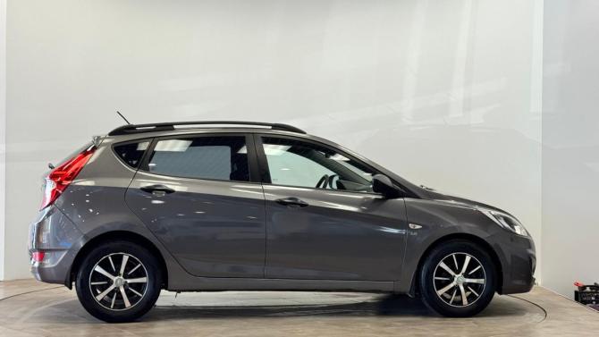 Hyundai Solaris I с пробегом 2011 года, цена 720 000 рублей, 231042 км, хэтчбек, Автокод Объявления