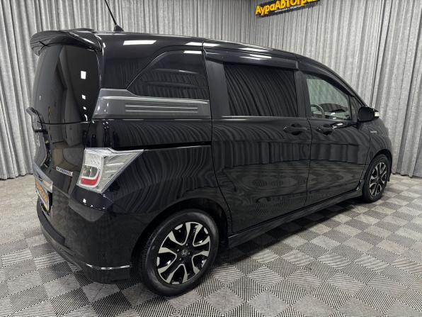 Honda Freed I Рестайлинг с пробегом 2012 года, цена 1 270 000 рублей, 207009 км, компактвэн, Автокод Объявления