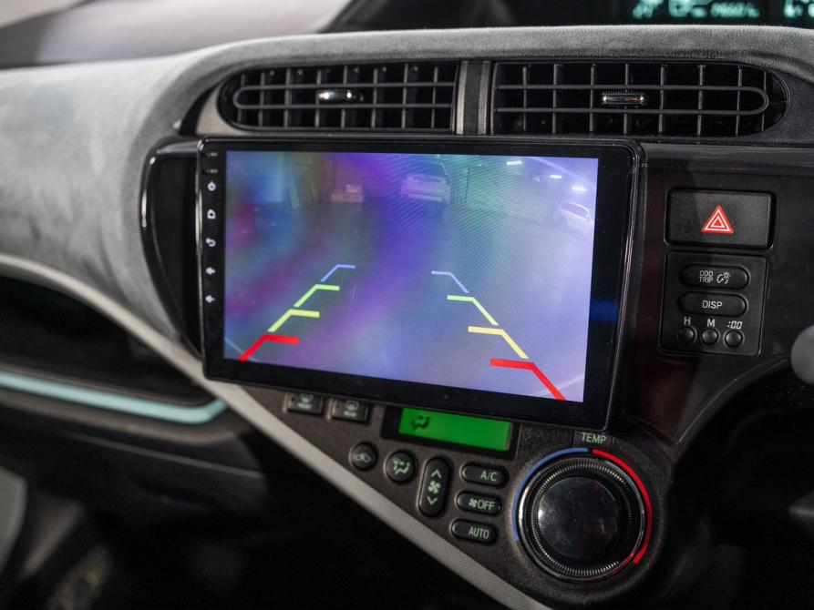 Toyota Aqua I Иркутск  - изображение 12