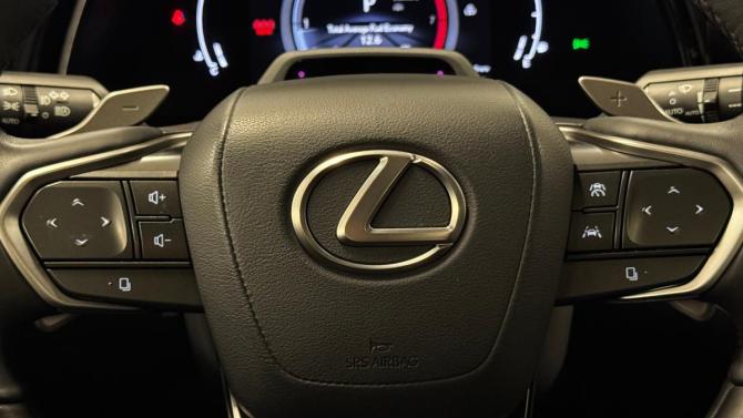 Lexus RX V с пробегом 2023 года, цена 7 500 000 рублей, 64871 км, внедорожник, Автокод Объявления