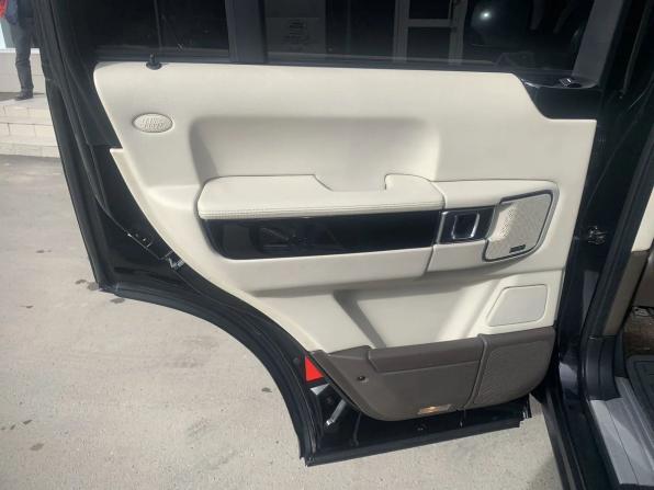 Land Rover Range Rover III Рестайлинг 2 с пробегом 2011 года, цена 1 735 000 рублей, 226005 км, внедорожник, Автокод Объявления