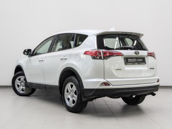 Toyota RAV4 IV (XA40) Рестайлинг с пробегом 2018 года, цена 2 740 000 рублей, 17934 км, внедорожник, Автокод Объявления