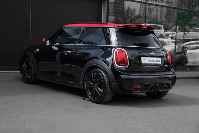 Mini Hatch III (F55/F56) с пробегом 2016 года, цена 2 399 000 рублей, 57120 км, хэтчбек, Автокод Объявления