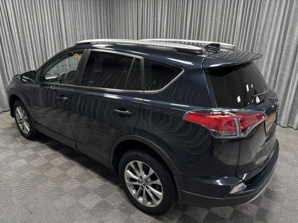 Toyota RAV4 IV (XA40) Рестайлинг с пробегом 2017 года, цена 2 300 000 рублей, 155954 км, внедорожник, Автокод Объявления