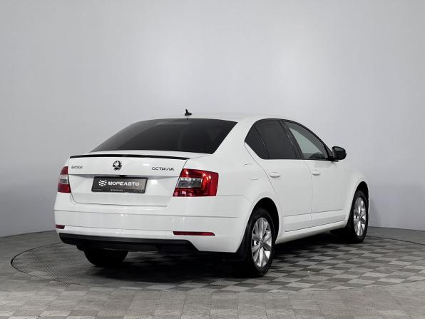 Skoda Octavia III (A7) Рестайлинг с пробегом 2018 года, цена 1 670 000 рублей, 126000 км, лифтбек, Автокод Объявления