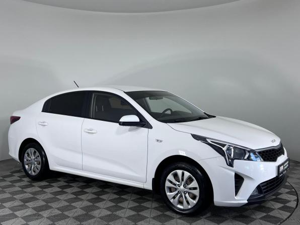 Kia Rio IV Рестайлинг с пробегом 2021 года, цена 1 630 000 рублей, 65930 км, седан, Автокод Объявления
