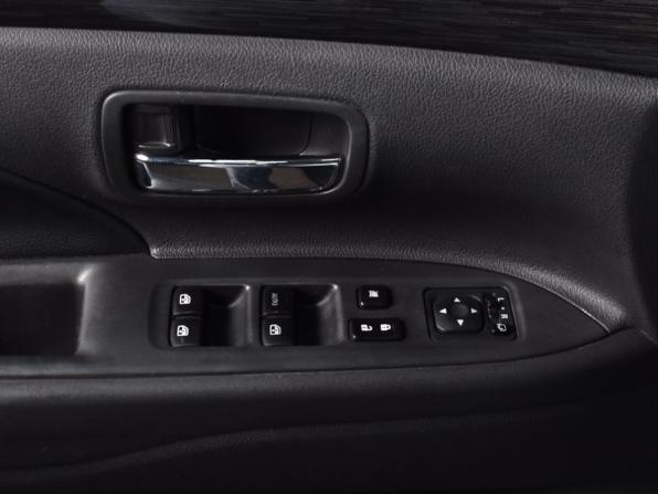 Mitsubishi Outlander III Рестайлинг с пробегом 2015 года, цена 1 914 995 рублей, 220153 км, внедорожник, Автокод Объявления