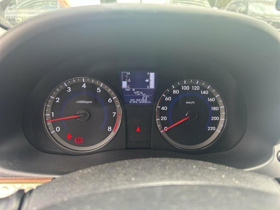 Hyundai Solaris I Рестайлинг Москва  - изображение 8