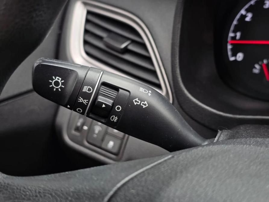 Hyundai Solaris II Санкт-Петербург  - изображение 10
