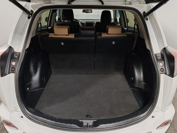 Toyota RAV4 IV (XA40) Рестайлинг с пробегом 2018 года, цена 2 499 000 рублей, 199758 км, внедорожник, Автокод Объявления