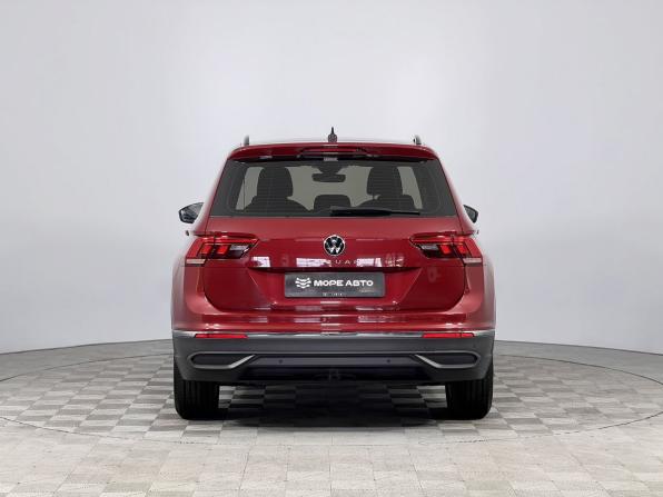 Volkswagen Tiguan II Рестайлинг с пробегом 2021 года, цена 2 350 000 рублей, 109999 км, внедорожник, Автокод Объявления